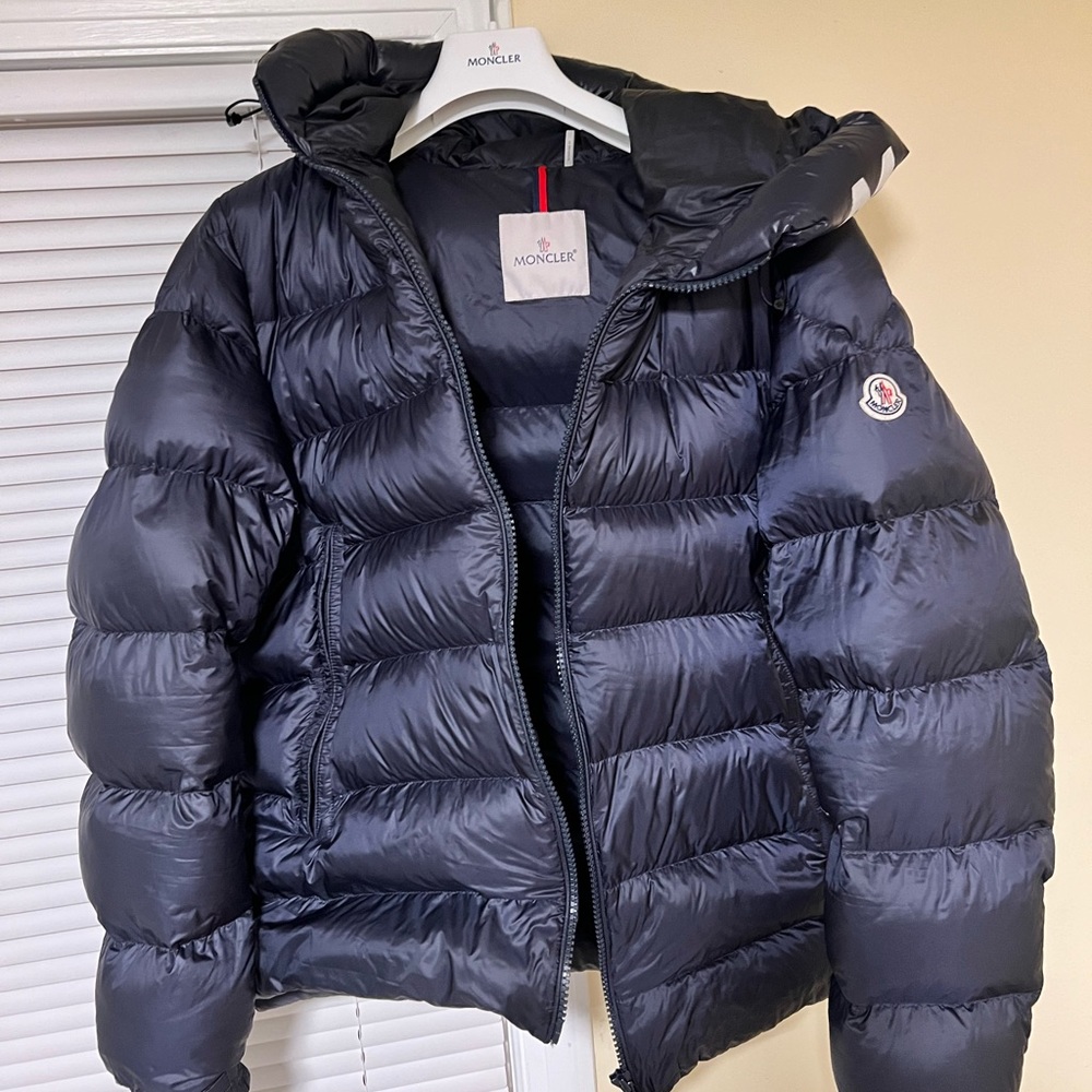 Men’s Moncler Coat (Salzman Short Down Jacket).